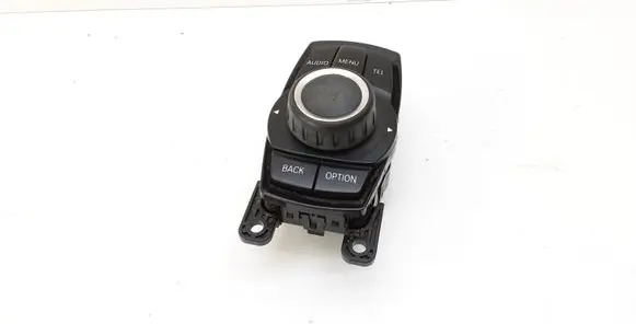 BMW 3 F30 F35 F31 Head unit multimedia control 9261704 926170403 926170403ZE