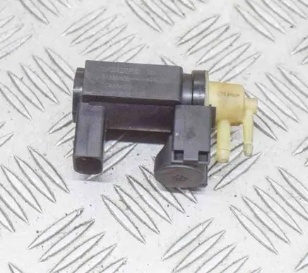 Volvo XC60 Turbo solenoid valve 70466400 31339808