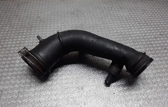 Toyota Yaris Air intake duct part