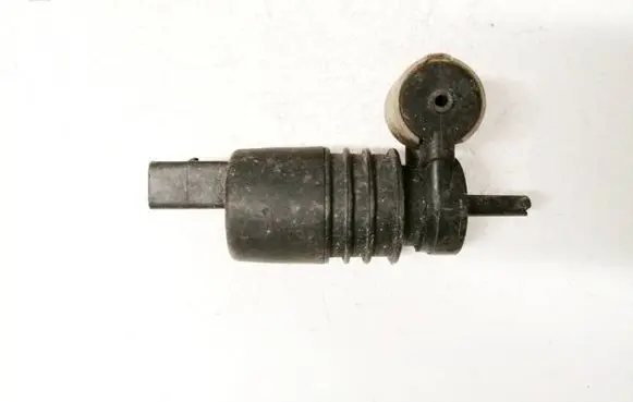 Volkswagen PASSAT B5 Windscreen/windshield washer pump
