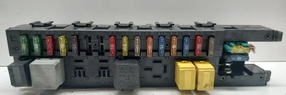 Mercedes-Benz C W203 SAM control unit A2035453401 2035453401