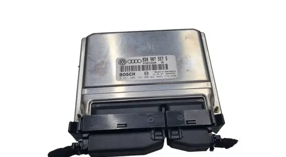 Audi A4 S4 B5 8D Engine control unit/module 8D0907557S 0261204183
