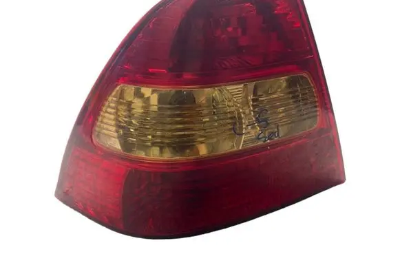 Toyota Corolla Verso AR10 Rear/tail lights E49827