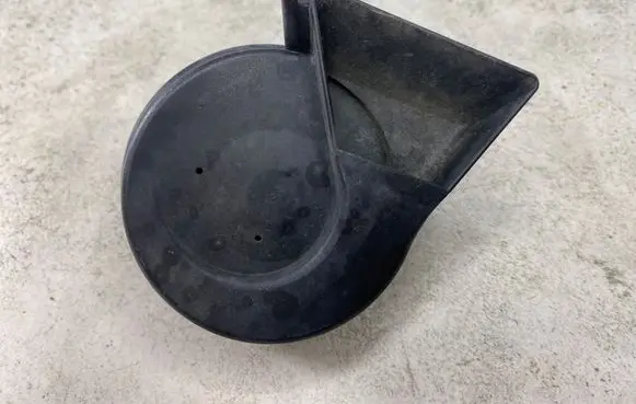Audi A4 S4 B7 8E 8H Horn signal 8E0951223C