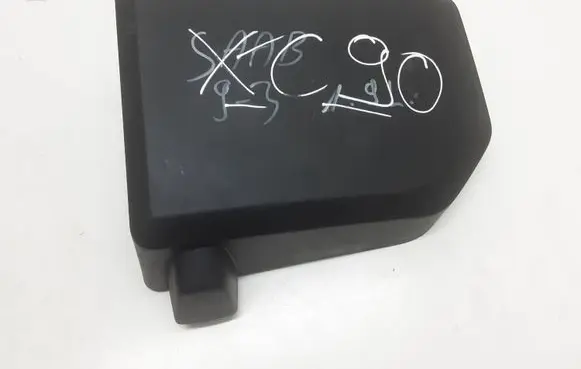 Volvo XC90 Air filter box cover 30680265
