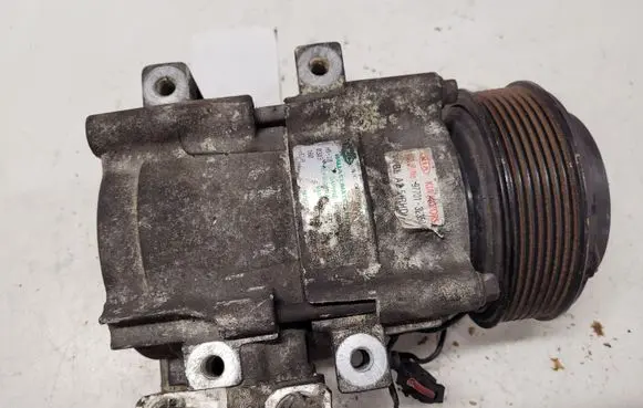 KIA Sorento Air conditioning (A/C) compressor (pump) 977013E350 HS18 0303