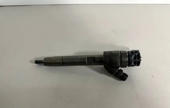Fuel injector