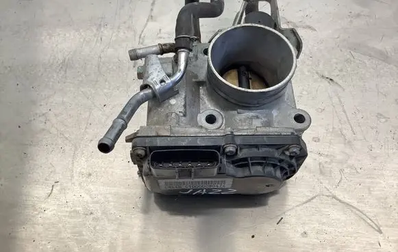 Subaru Forester SG Throttle valve GMD4B C10000080474