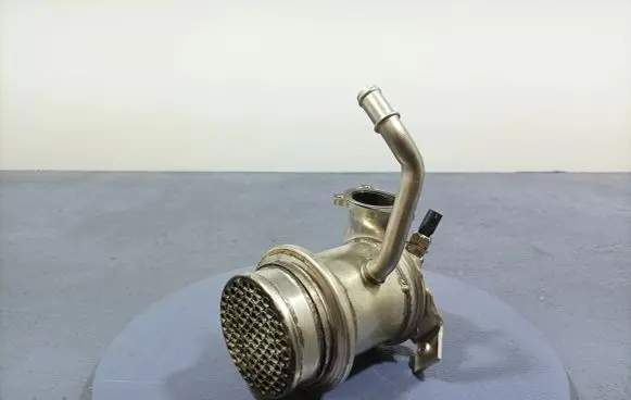 Skoda Octavia Mk4 EGR valve cooler 05L131512D