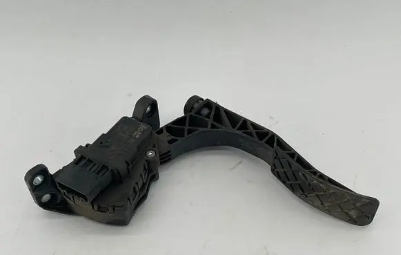 Audi A6 S6 C6 4F Accelerator throttle pedal 4F1723523B 6PV00898406