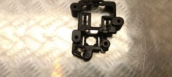 Volvo XC40 Distronic sensor bracket 32291468