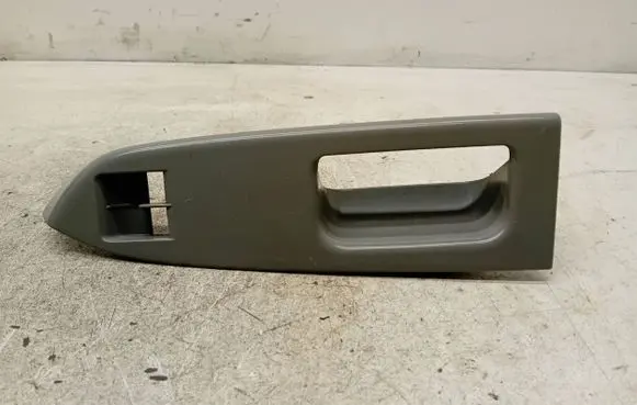 Volkswagen Touran I Front door interior handle trim 1T1867371E