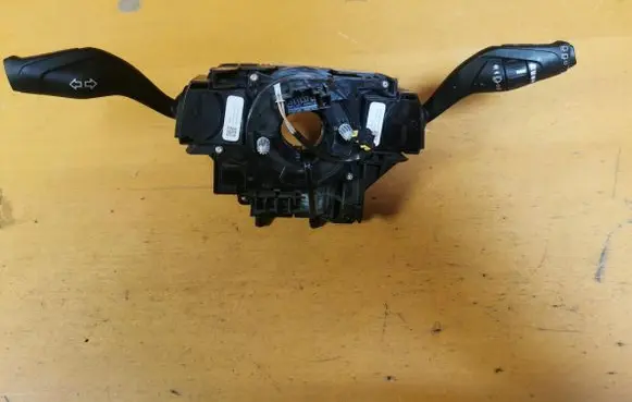 Ford Focus Headlight wiper switch BV6T-13N064-AF