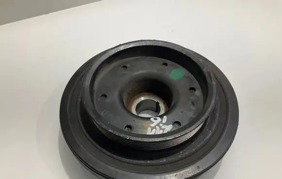 Mercedes-Benz E W211 Crankshaft pulley