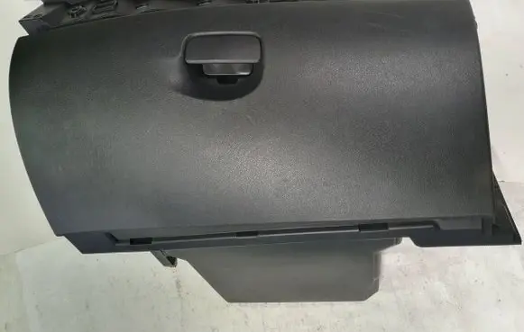 Renault Megane III Glove box 685000007R