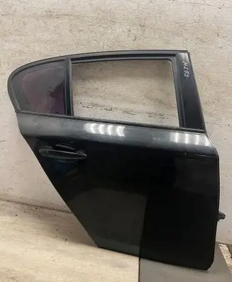 BMW 1 E82 E88 Rear door