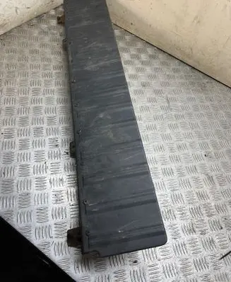 Volvo XC90 Trunk/boot lower side trim panel 08641116