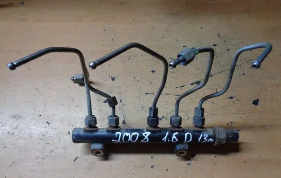 Peugeot 2008 I Fuel main line pipe 968529758002 9685297580