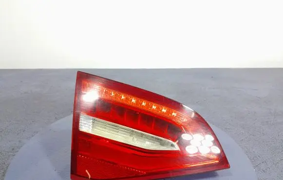 Audi A4 S4 B8 8K Rear/tail lights 8K9945093E
