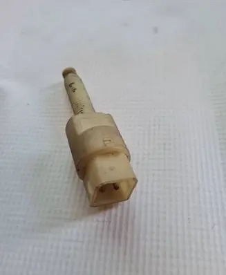 Audi A4 S4 B5 8D Brake pedal sensor switch 4A0945515A
