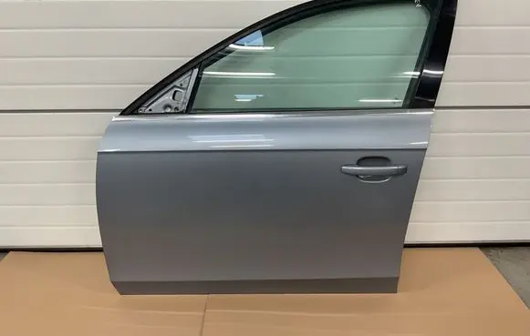 Audi A4 S4 B8 8K Front door LX7V