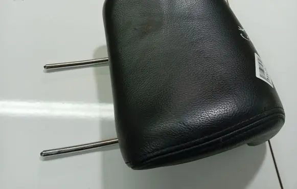 Saab 9-5 Front seat headrest 