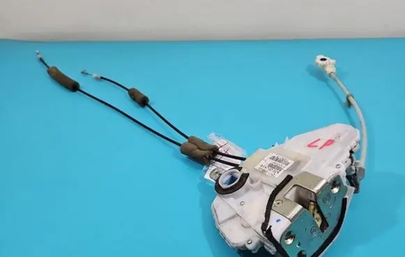 Honda Civic Front door lock 72151-SMG-G0 IMPRK1427511