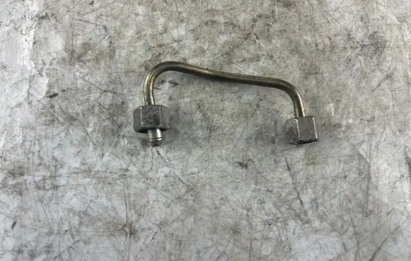 Fuel injector supply line/pipe
