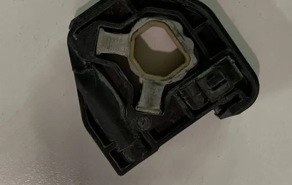 BMW 4 F36 Gran coupe Radiator mount bracket 8620733 60111
