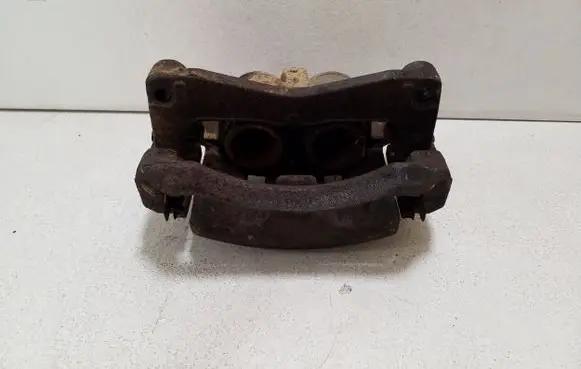 Nissan Navara D23 Front brake caliper