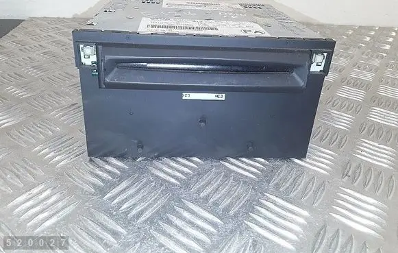 Nissan Navara Radio/CD/DVD/GPS head unit 28185EB610