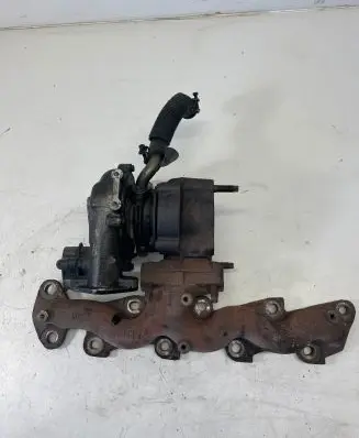 Nissan Almera Tino Turbo 144114U115 GT1549
