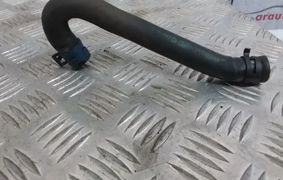 Volkswagen PASSAT B5 Engine coolant pipe/hose 028121053AA