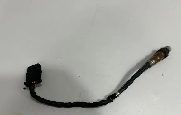 BMW 4 F32 F33 Lambda probe sensor 7589121