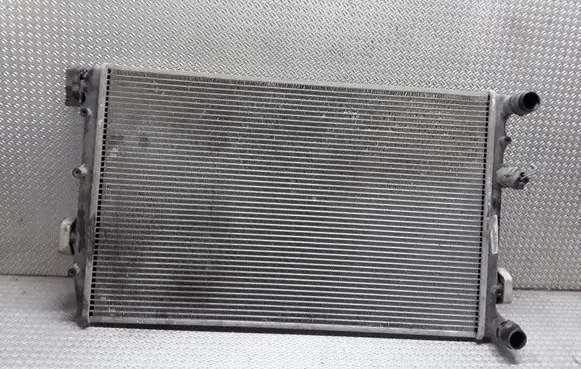Skoda Roomster (5J) Coolant radiator 6Q0121253