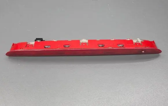 Volkswagen Touran II Third/center stoplight 1T0945087