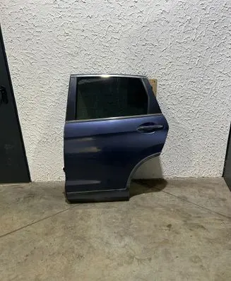 Honda CR-V Rear door 