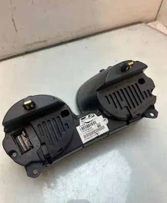 Smart ForFour I Speedometer (instrument cluster) a4545404311