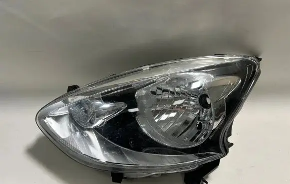 Mitsubishi Space Star Headlight/headlamp