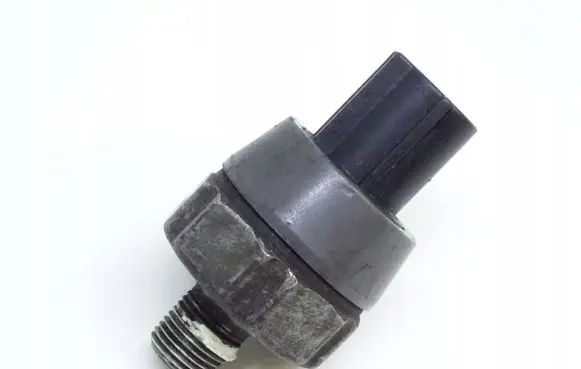 Nissan Primera Oil pressure sensor 2905H