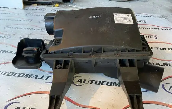 Volkswagen Crafter Air filter box 03L115310