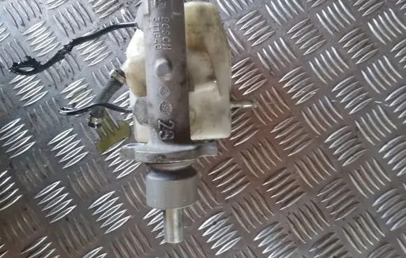 Peugeot 406 Master brake cylinder