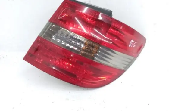 Mercedes-Benz B W245 Rear/tail lights A1698202464