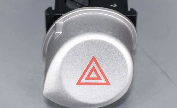 Hyundai i20 (PB PBT) Hazard light switch 937501J800