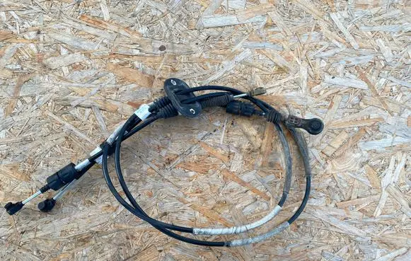 Ford Focus Gear shift cable linkage 4M5R7E395PB 607112402