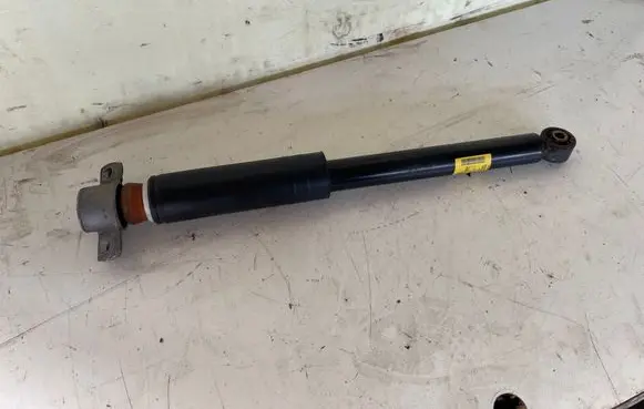 Chevrolet Orlando Rear shock absorber/damper 13279250