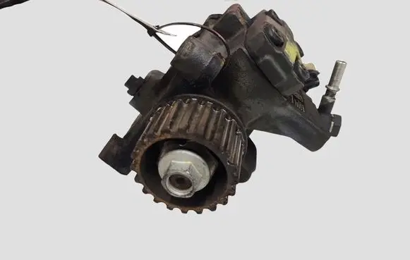 Mercedes-Benz A W176 Fuel injection high pressure pump A2C53351931