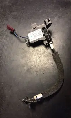 BMW 3 E90 E91 Sensor 8972002400