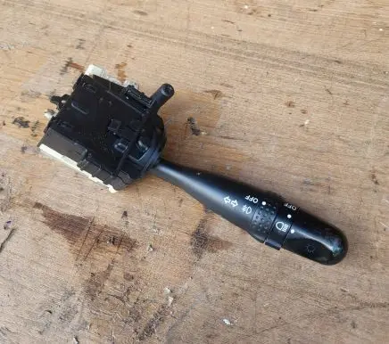 Toyota Corolla E120 E130 Indicator stalk 17368L