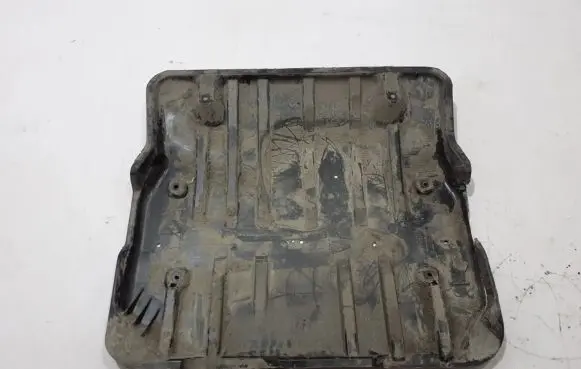 Engine splash shield/under tray